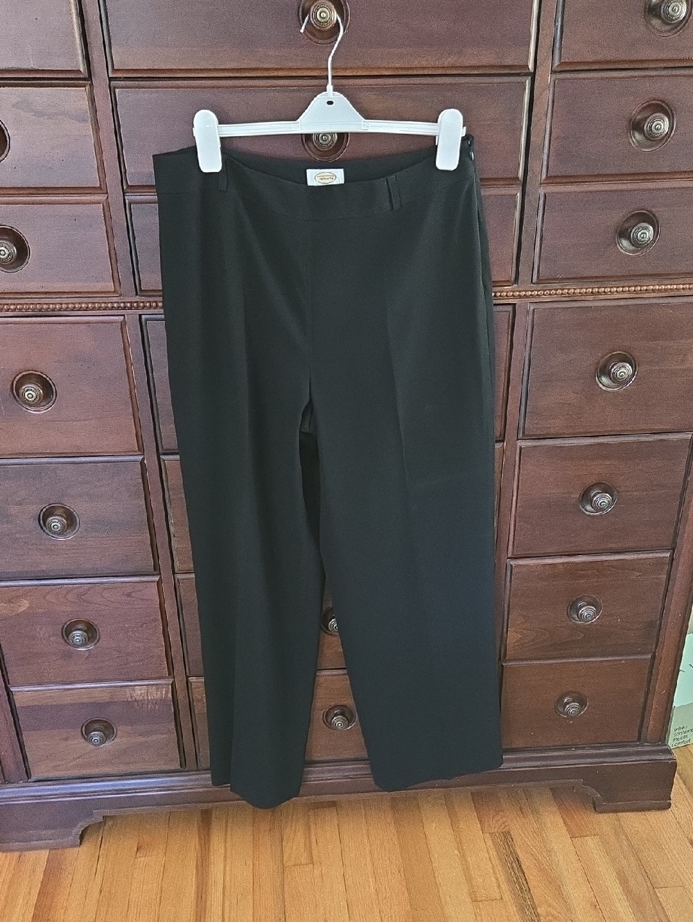 Talbot's Ladies Dress Pants Black Size 16. Like new!